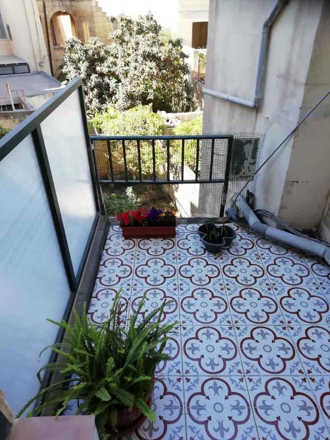 Appartement Forty Three #1, 2 *