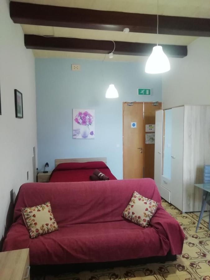 Appartement Forty Three #1, 2 *