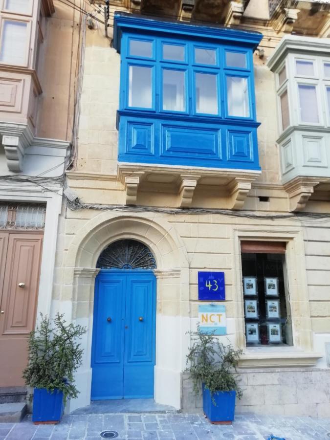 Forty Three #1, 2 Appartement *